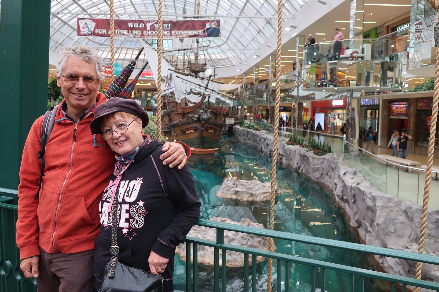 Alfred and Marion in the West Edmonton Mall